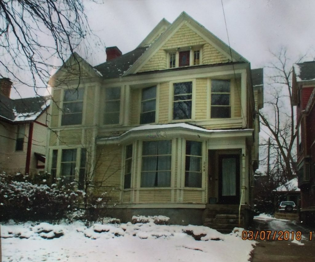 268 Paris Ave SE, Heritage Hill, before renovations started.